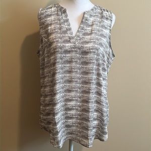 *NTW* Adrianna Papell sleeveless blouse